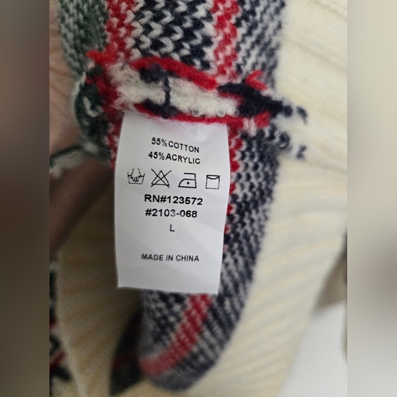 On Blue Cozy Knit Green and Red Christmas Winter Cardigan | Size L - Picture 4 of 6